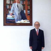 Morris Arnold with his portrait installed in the Federal Courthouse in Little Rock, Arkansas